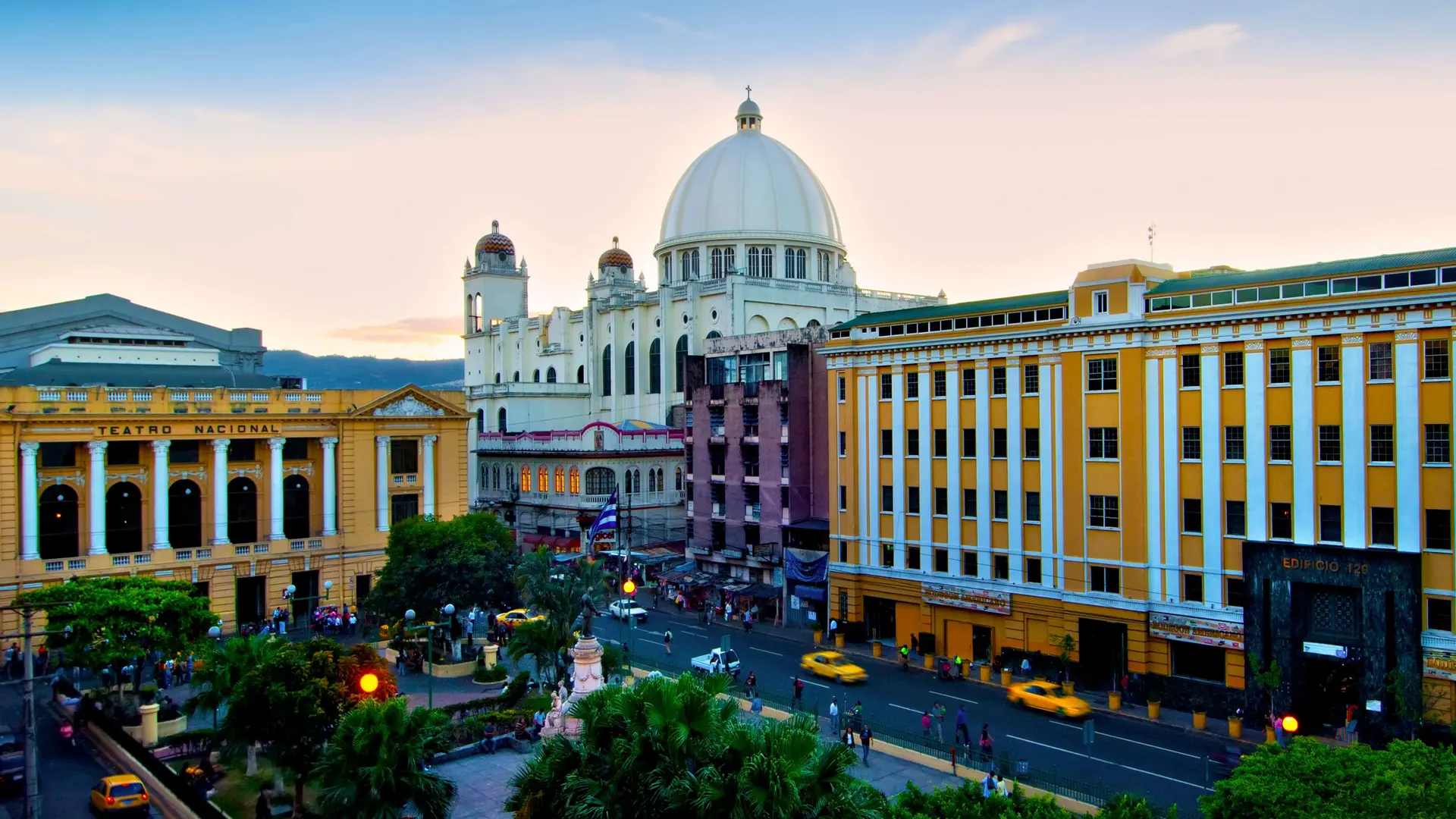 El Salvador cover photo